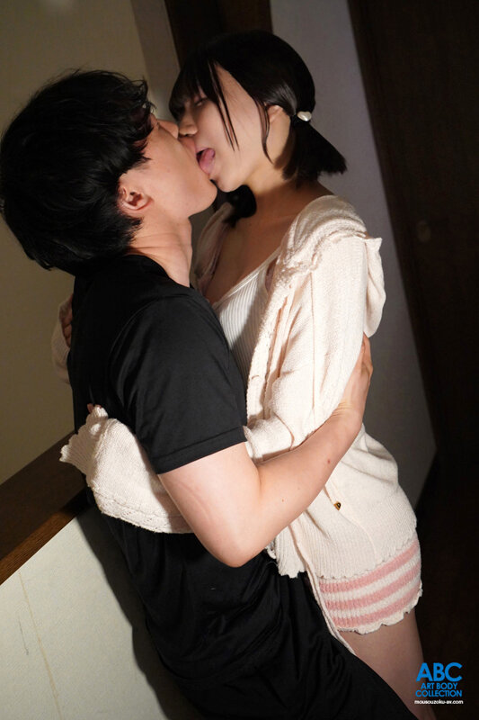 彼女の妹と逆NTR交尾 僕のドS願望と精子を全肯定してくれる145cmミニマムドM娘 彼女に内緒で喉奥イラマと首絞めの腹グリコンボ！ 日向由奈