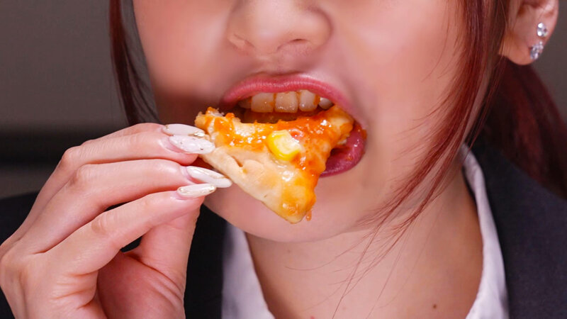 咀嚼口内くちゃとろフェラ 優梨まいな