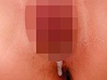 「えっ今、目が合ったよね！？」お姉ちゃんの見せつけフェラで大興奮！！超エリートで真面目だから男には無縁だと思っていたお姉ちゃんがある日、彼氏を家に連れてきた！！姉の部屋のドアが開いていたので、こっそり覗いてみたら、マジっ！？姉が彼氏にフェラしてる！ - FANZA版サンプル画像