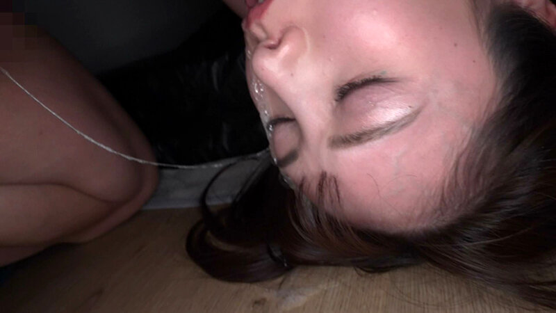 【喉奥イラマ涎妻編】無防備女 睡眠姦盗撮 画像5