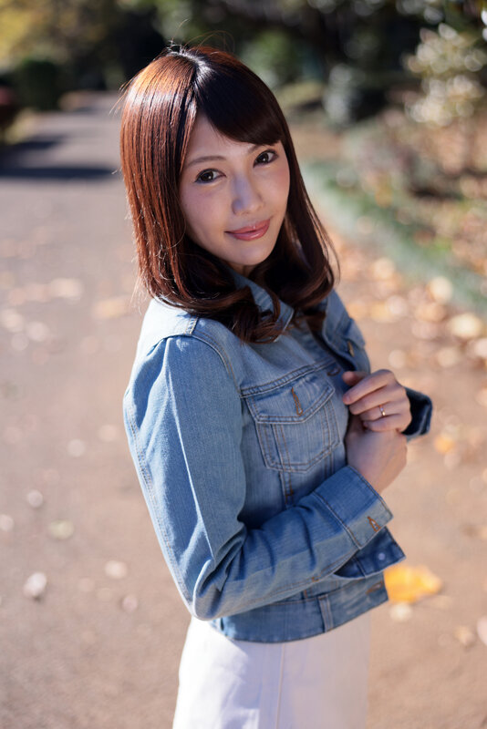 夫に内緒でAV出演 素人若妻が中出しセックスで本気イキ！ サンプル画像