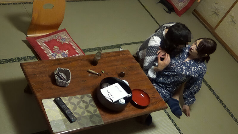 盗撮-温泉仲居-6 熟女・温泉 ★0 シーン3