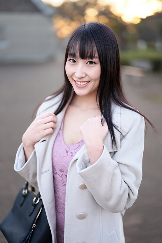 夫に内緒でAV出演 欲求不満な若奥様が中出しセックスで本気イキ！ サンプル画像 17