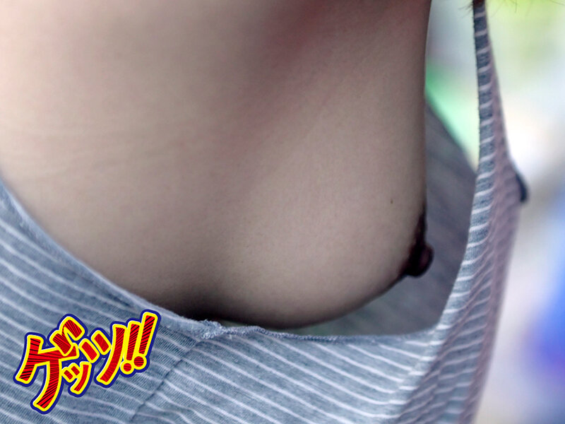 敏感な乳首を服の中からこねくり回したら発情が止まらなくなったノーブラ奥さん 画像5