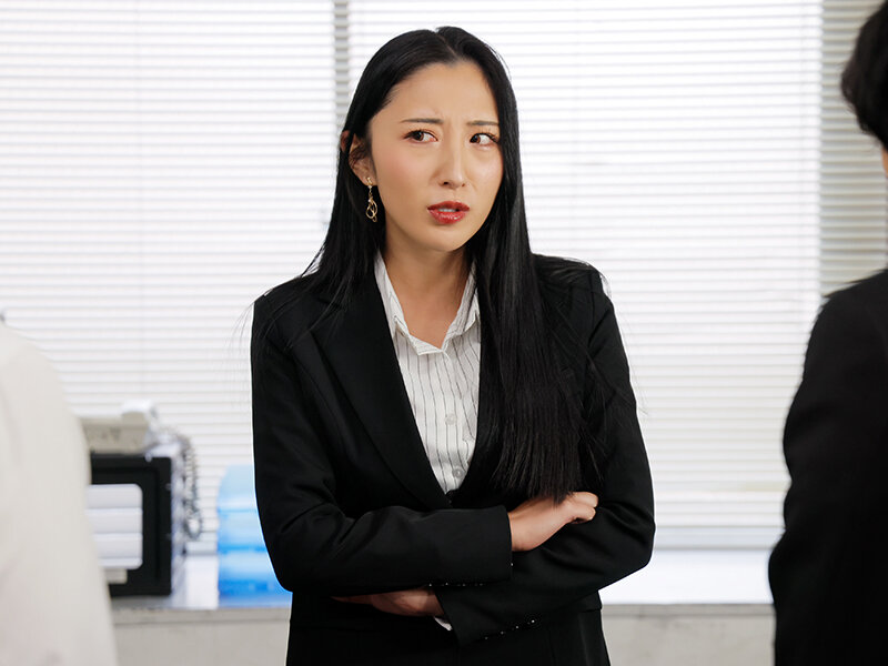 世界一おしっこ飲ませるのが大好きなドSな女上司の聖水調教 デカ尻顔面騎乗飲尿クンニで再教育プログラム 北野未奈 サンプル