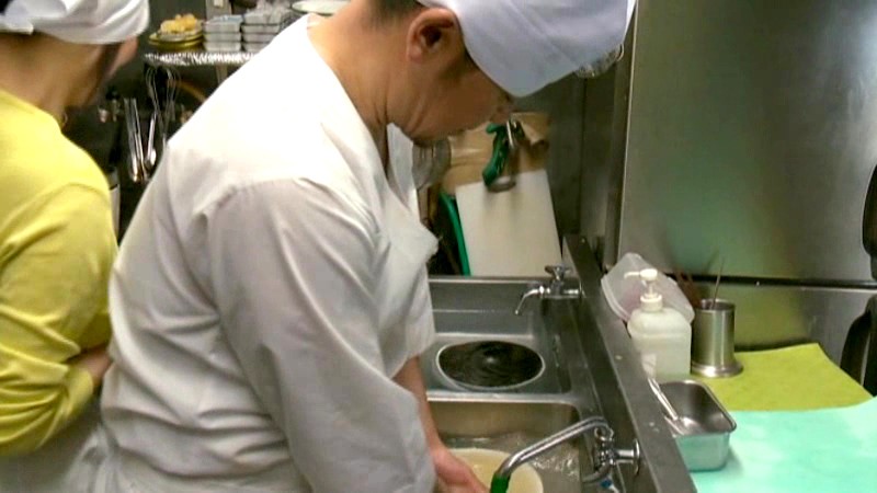 HTMS-024 第 18 部分 - 98 分钟