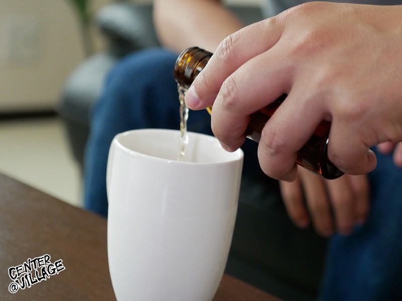 母に媚薬を飲ませたら… クラスの友達から手に入れた噂の薬をすっかり艶っ気がなくなった母さんに飲ませてみたらその気になって僕に襲いかかってきた 宮沢優里