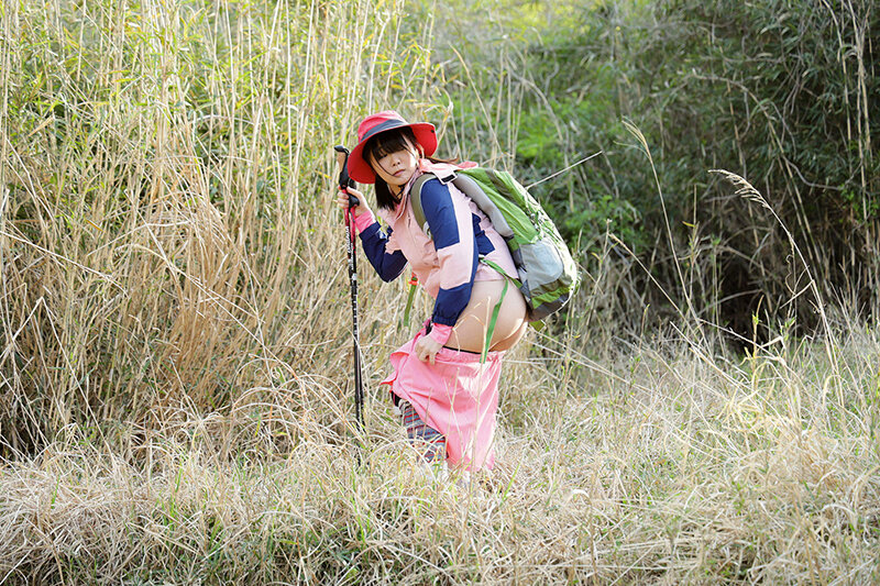 山ガール 野ションしてたら 見られてた！！ 如月ゆの