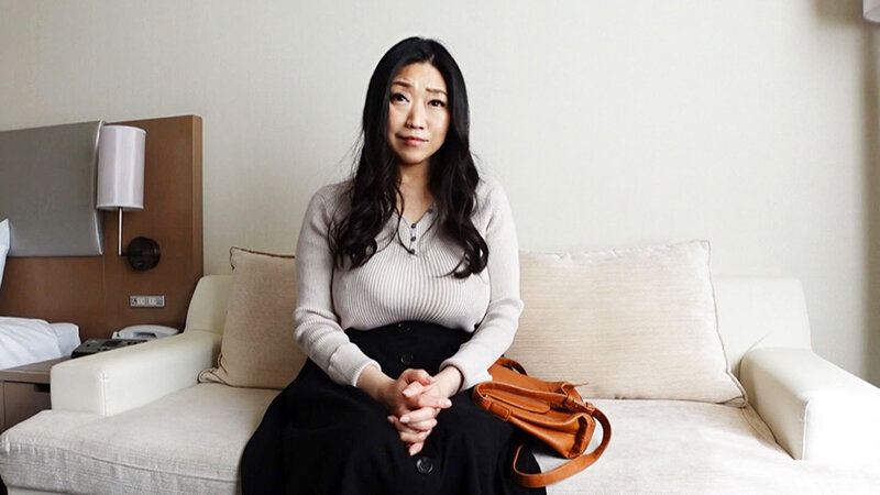 伝説のド発情真っ盛り乳デカ還暦婆ちゃん 卑猥な垂れ乳とアヘ顔で逝きまくるぅっぅド淫乱脳汁ずぶずぶ6SEX収録4時間 画像1