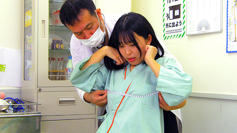 ドクハラ健康診断で乳頭発情する熟女妻たち 画像8