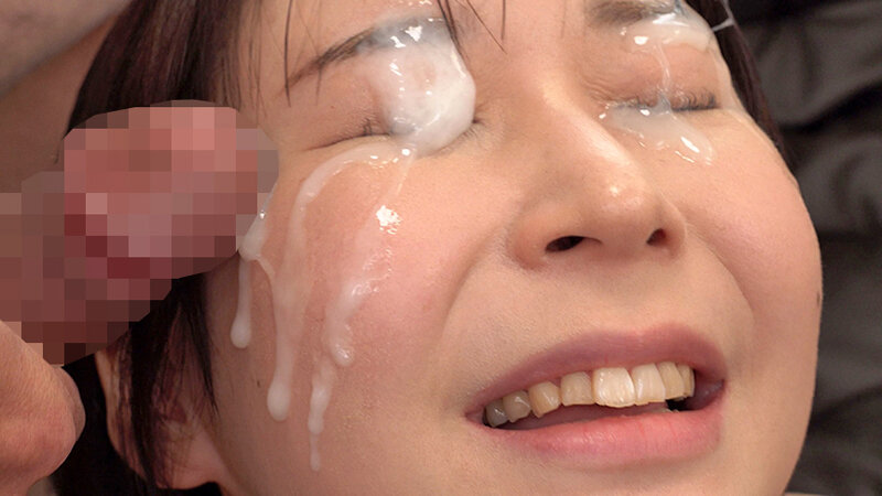 大量ぶっかけ志願 白く汚されたい変態素人妻 ゆかさん 画像5
