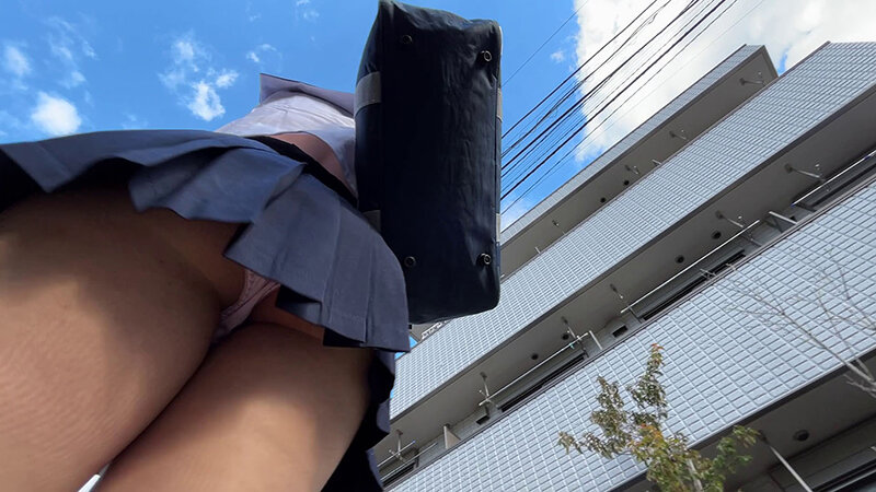 街で見つけた制服天使を睡●調● 狙われた女子●生5人の末路 300分特別編 画像1