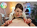 【VR】ヌキ無し健全エステ店に潜入！Iカップ美人エステティシャンのパンチラ・胸チラを眺めながらのオイルマッサージで思わずフル勃起！！パンツからはみ出たチ○ポに我慢できなくなったエステティシャンとうかさんにいっぱい可愛がってもらいました…凛音とうか - FANZA版サンプル画像
