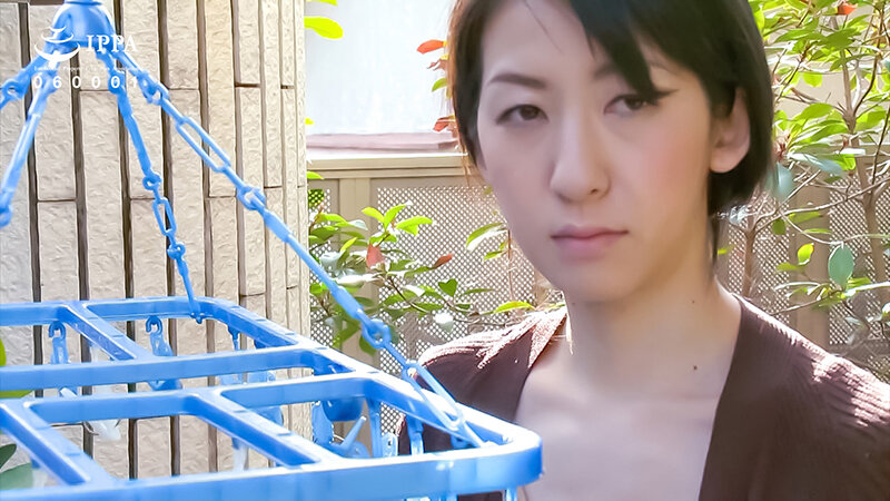 人妻みだれ髪 突かれて乱れてあ~いくぅ 1枚目
