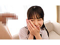 素人女子○生が挑戦！初めてのじゅぼじゅぼノーハンドフェラで連続射精チャレンジ！30分間でお口だけで射精させるごとに賞金10万円！顔よりも大きなデカチンをお口いっぱい頬張りジュッボジュッボ！大量口内射精で精子ダダ漏らし！火照ったオマ○コにもデカチンねじ込み… 画像9