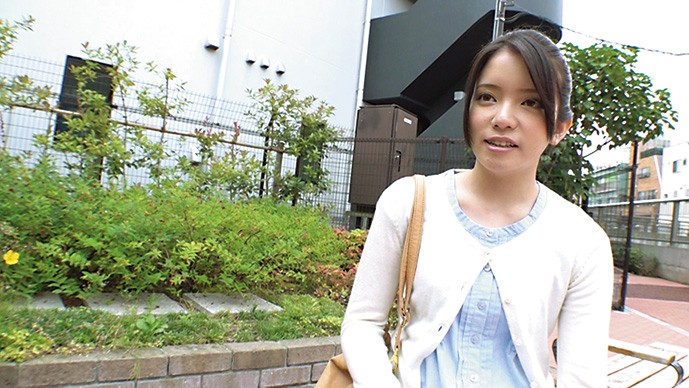 プレミア赤面女子ナンパ!アイドル級にかわいい超絶恥ずかしがり屋の女子学生をしつこく口説いて密着60日!誰も見てなくて、相手が怖い男性でないならというので、童貞君とのうぶ同士筆おろしを盗撮したら、とんでもない天使みたいな映像が撮れちゃいました! (DOD) 画像2