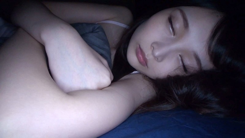 媚薬入り睡眠薬で昏睡状態の美少女たちに夜這い中出し！！ 18