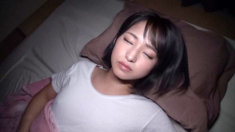 媚薬入り睡眠薬で昏●状態の美少女たちに夜●い中出し！！8人8中出しVol.32