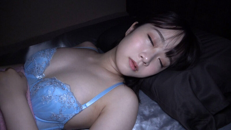 媚薬入り睡眠薬で昏●状態の美少女たちに夜●い中出し！！8人8中出しVol.8