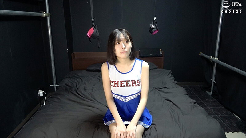 【大傑作】「ドSスタッフ複数人でのチアガール美女拘束くすぐりの刑」スワローVol.6 琥珀やや 4 1枚目
