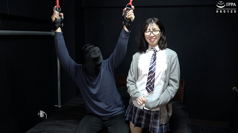 【F/Mくすぐり】好奇心旺盛な優等生がM男の全身をくすぐり倒す！」わかしラボWAKA-072 岸永みりな 4_0