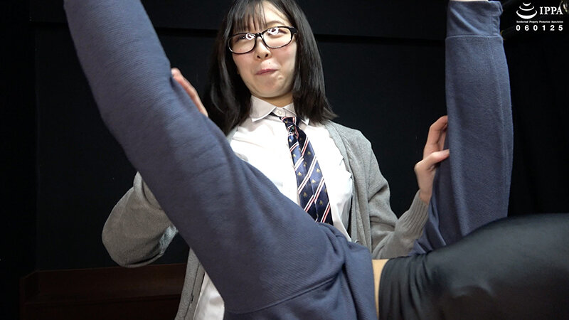 【F/Mくすぐり】好奇心旺盛な優等生がM男の全身をくすぐり倒す!」わかしラボWAKA-072 岸永みりな 4 画像5