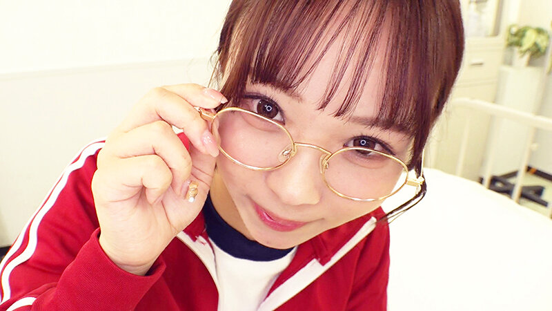 メガネの似合うエロかわブルママネージャー 悩めるスポーツ男子をエロ優しく見つめながら励ましてくれる 画像5