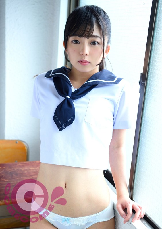 放課後の教室でポニーテールのセーラー服美少女をヤリたい放題に犯してしまいましたぁ～！ 泉りおん