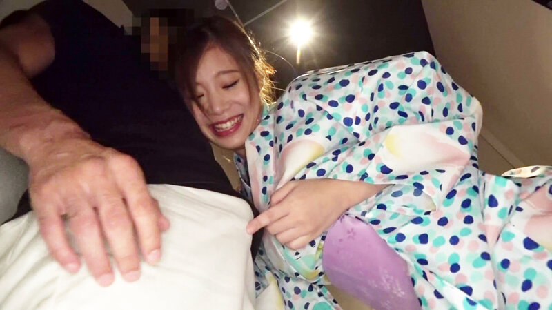 浴衣美女は濃密フェラで連続発射を誘う 画像2