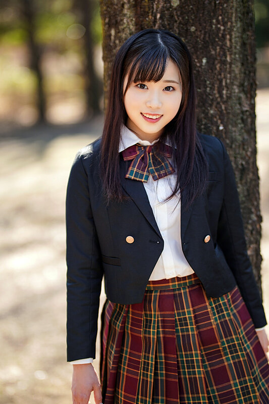 真面目な制●少女の秘密の事情 有り余る性欲がベッドの上で爆発 無心でチ○コを咥える生粋の変態ガール 2枚目