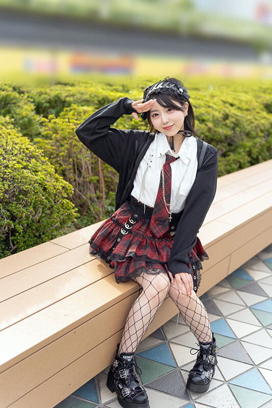 INSTV-690 第 2 部分 - 33 分钟