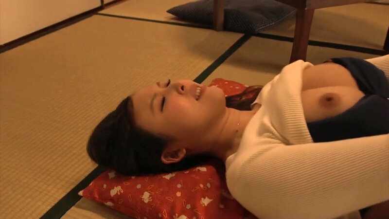 【放尿】娘婿を寝取った母 佐倉由美子 娘のSEXでお漏らしする母編 画像14