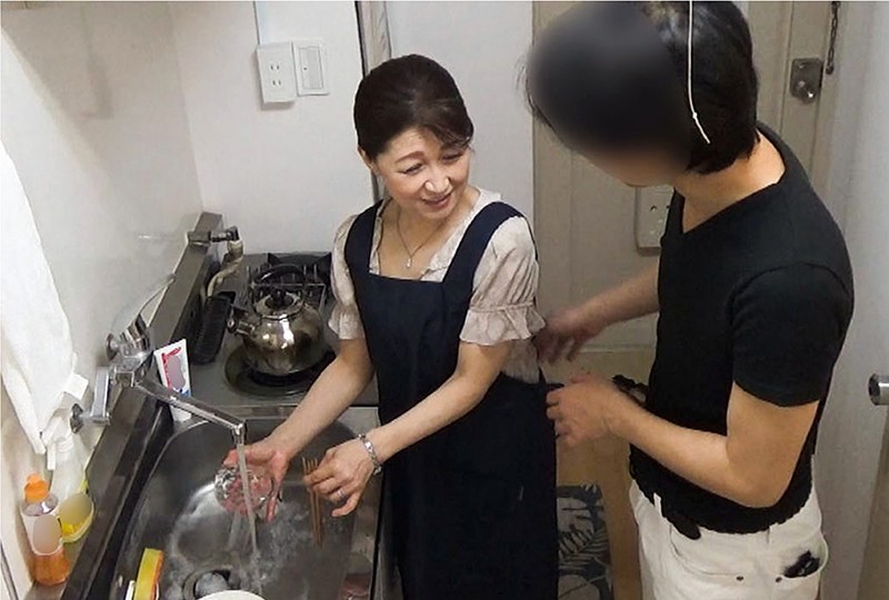 SIROR-042 第 1 部分 - 30 分钟