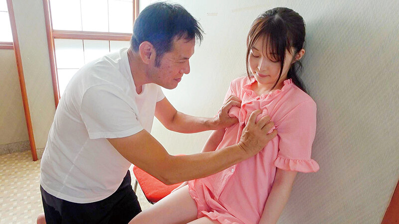 【数量限定】色白で大人しい姪っ子たちとイタズラ温泉旅行 とわさんの指ゴムとチェキ付き 画像12