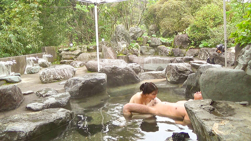 寝取らせ混浴露天風呂3名の巨乳美人妻の背徳温泉SEX 画像18