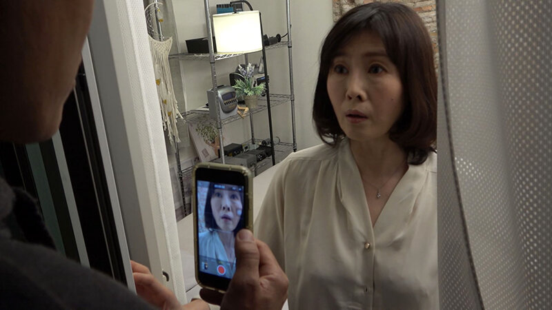 狙われたおばさん!怯えながらもカラダが反応する熟女たち 画像8