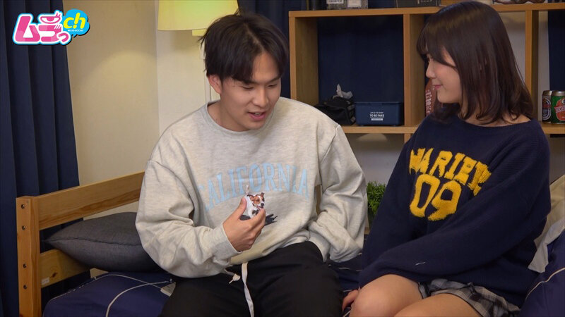 ニンゲン観察 「昨日あんなに誘ってきたじゃんw」サークル宅飲みで酒にのまれ誘惑してきたくせにシラを切るマンゲボーボーの女友達にお預け朝勃チ●ポでモーニングリベンジSEX！ 画像2