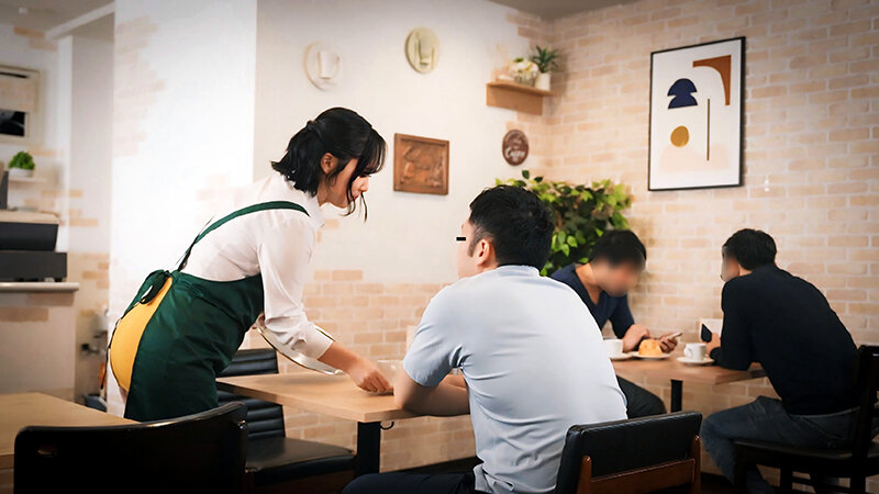 カフェレストランでカスハラ痴〇に合うパート妻【配信限定vol.2】 1枚目