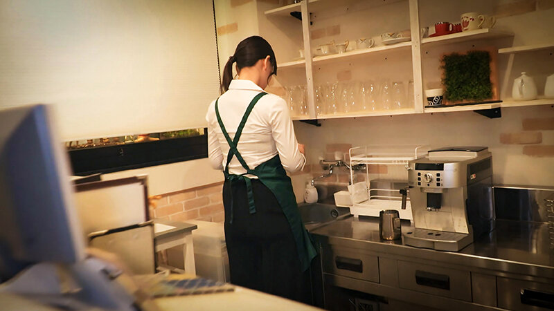 カフェレストランでカスハラ痴〇に合うパート妻【配信限定vol.4】 2枚目