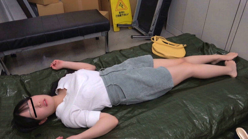 人妻興奮剤吸入不同意性交 5名#02 画像5