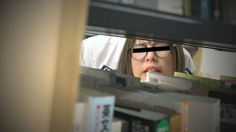 声の出せない図書室で弄られ中出しされる恥辱のサイレントレ×プ 画像2