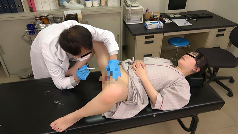 都内某有名産婦人科 診察行為の実態!!媚●で膣内を掻き乱す奸悪医師の種付け流出映像 画像10
