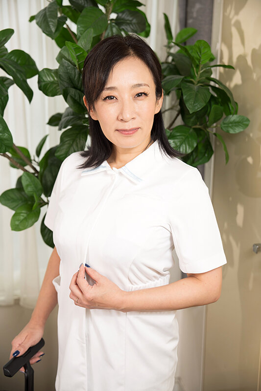 本番あり!中目黒人妻出張マッサージ嬢 すみれ 画像1