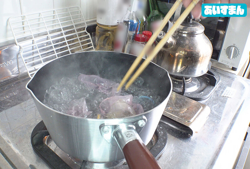 【煮込みゴムでラリラリ】池袋のめちゃかわコンカフェ店員をナンパ＆お持ち帰り。ゴム汁でぶっ飛びイラマでガンギマリ中出しキメパコ【激ヤバ悪用厳禁】