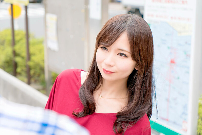 淫乱人妻ナンパ 性欲旺盛な若妻に生中出しSP 旦那だけじゃ満足出来ない不貞妻!!#01 画像3