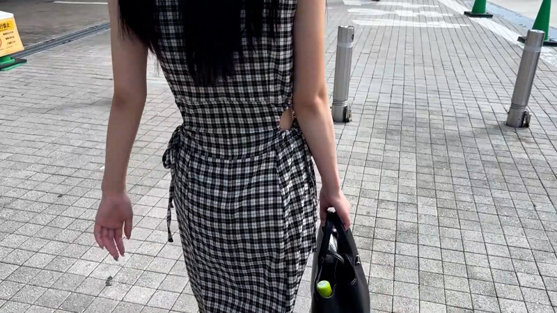 街角で声をかけてアナル観察させてもらう 交渉上手な黒髪ギャル かなちゃん 1枚目