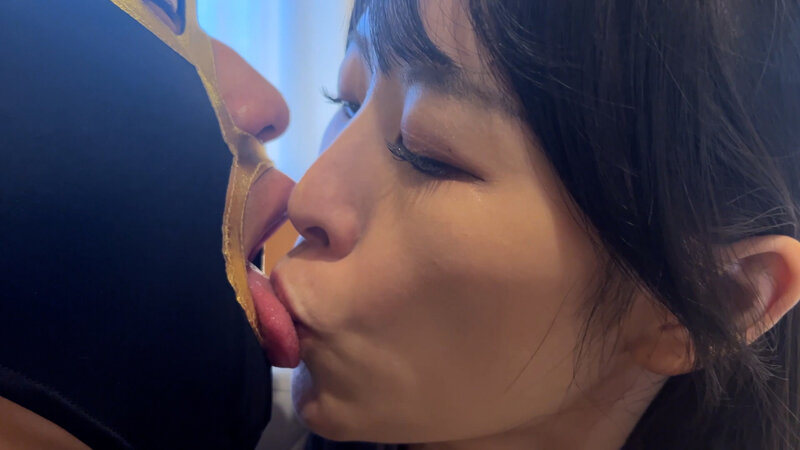 M男が街中で女性に声をかけてキスさせてもらう スレンダーOL あいちゃん 画像17