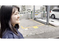 街角で声をかけてパンツの染みを見せてもらう 書店員 りかちゃん サムネイル画像