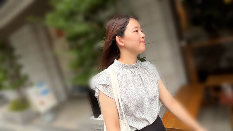 街角で声をかけてパンツの染みを見せてもらう ドラッグストア店員 あいるちゃん 画像2