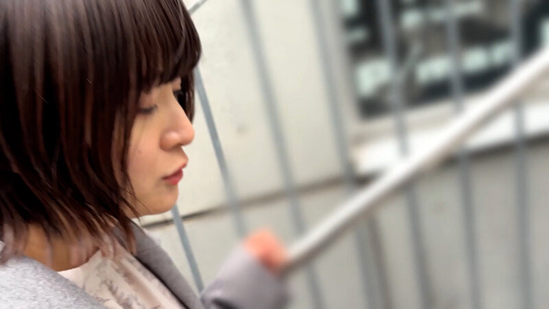 街角で声をかけてパンツの染みを見せてもらう 飲食店アルバイト みこちゃん 画像1